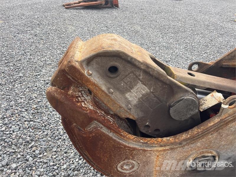 NPK G-18J Concrete Crusher Trituradoras