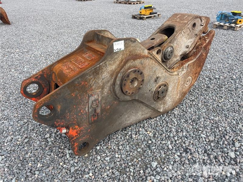 NPK G-18J Concrete Crusher Trituradoras