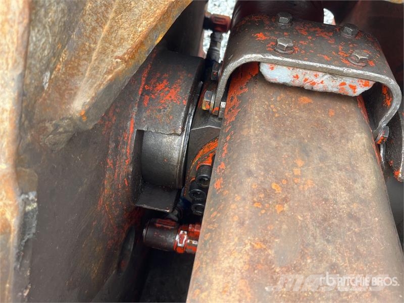 NPK G-18J Concrete Crusher Trituradoras