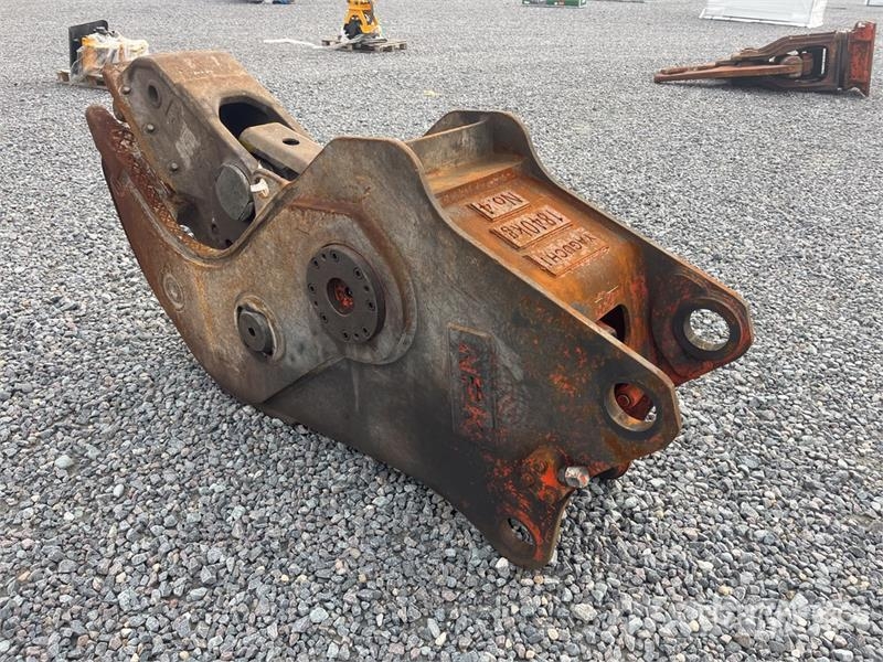 NPK G-18J Concrete Crusher Trituradoras