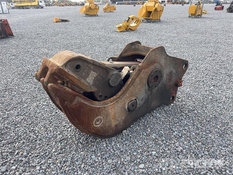 NPK G-18J Demolition Pulverizer Trituradoras