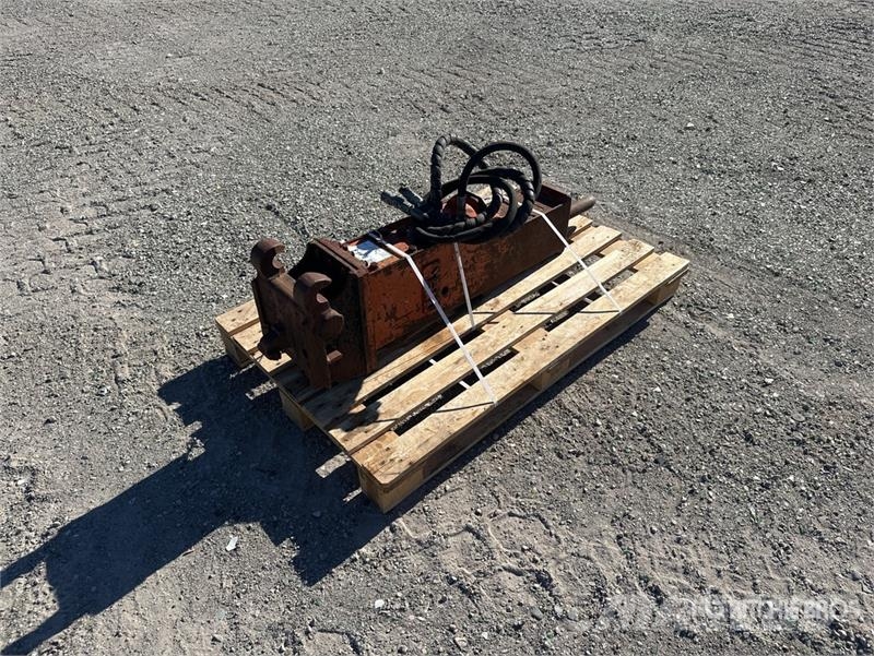 NPK GH1 Marteau Hydraulique Hydraulic Breaker Hammer / Brecher