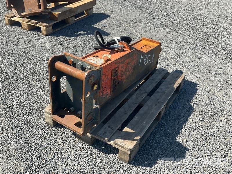 NPK GH3 Hydraulic Breaker 破碎锤