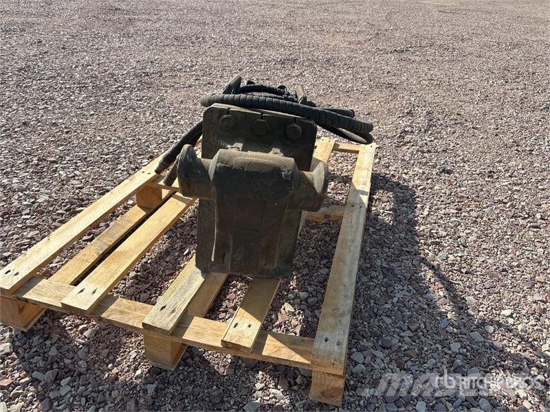 NPK PH1 Marteau Hydraulique Hydraulic Breaker Martelos Hidráulicos