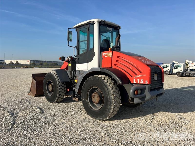 O&K L15.5 Wheel Loader Pale gommate