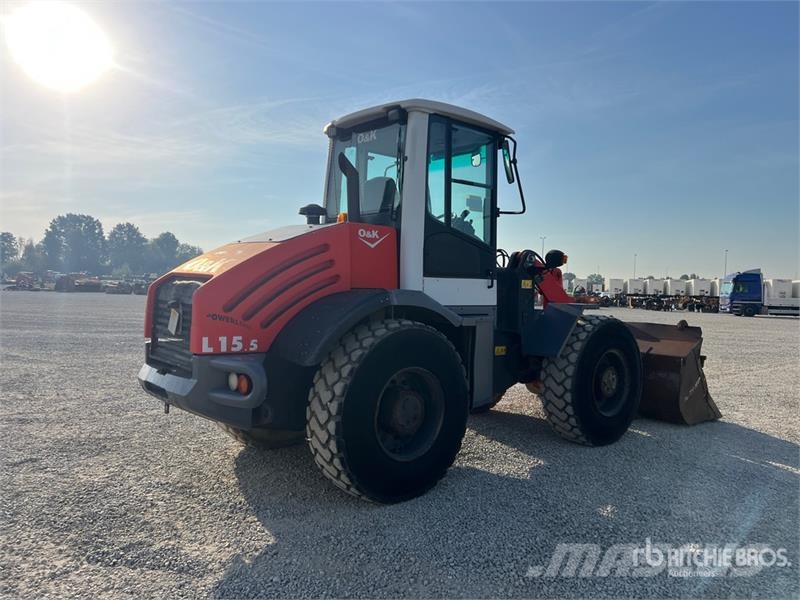 O&K L15.5 Wheel Loader Pale gommate