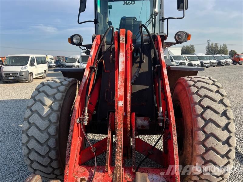 O&K L15.5 Wheel Loader Pale gommate