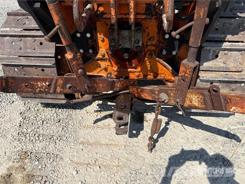 OM 655 Track Tractor Traktory