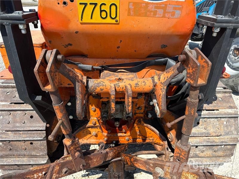 OM 655 Track Tractor Traktory