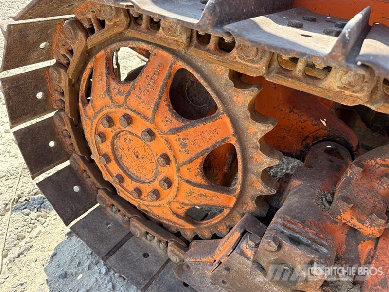 OM 655 Track Tractor Traktory