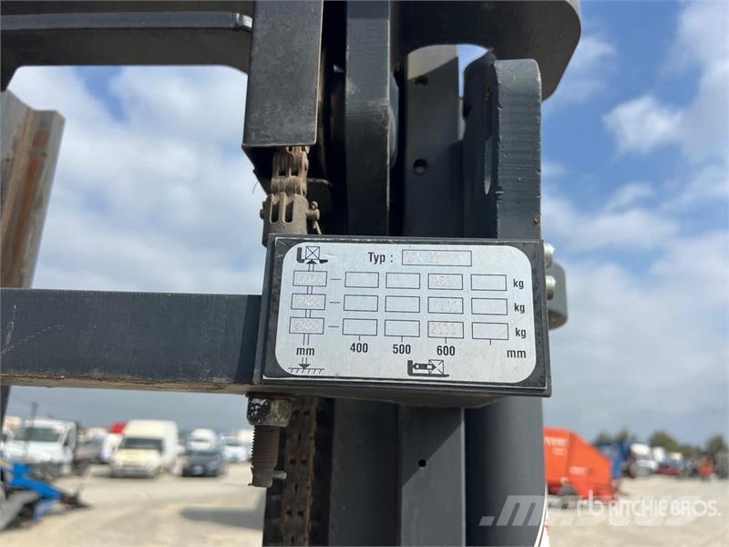 OM CTX20 2000 kg Electric Stacker Elektromos gyalogkíséretű targoncák