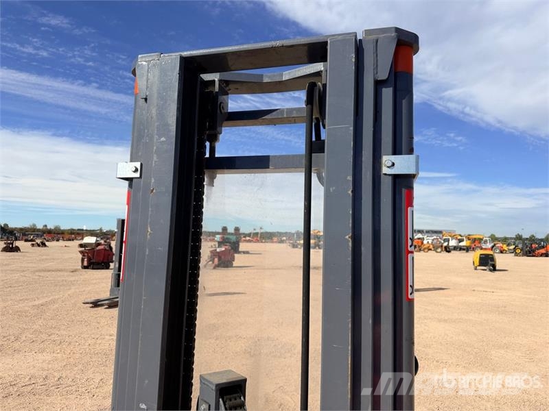 OMG 720KAC 2000 kg Gerbeur Electrique Electric Stacker Stand-in stackers