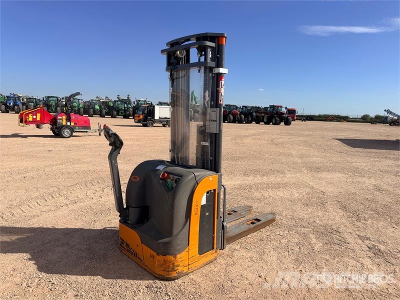OMG 720KAC 2000 kg Transpalette Electrique Electric St 보행식 리치 지게차