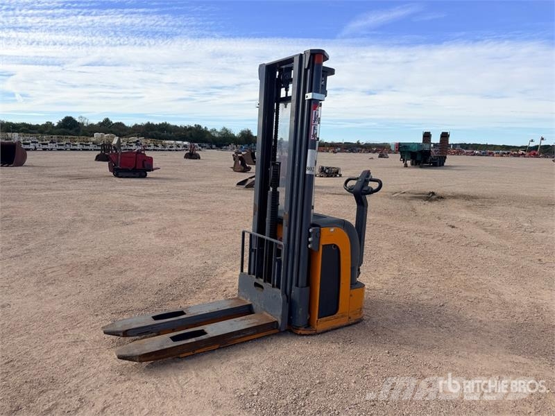 OMG 720KAC 2000 kg Transpalette Electrique Electric St 보행식 리치 지게차