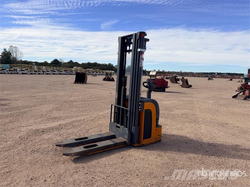 OMG 720KAC 2000 kg Transpalette Electrique Electric St 보행식 리치 지게차