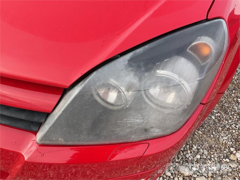 Opel Astra Automobile Automobili
