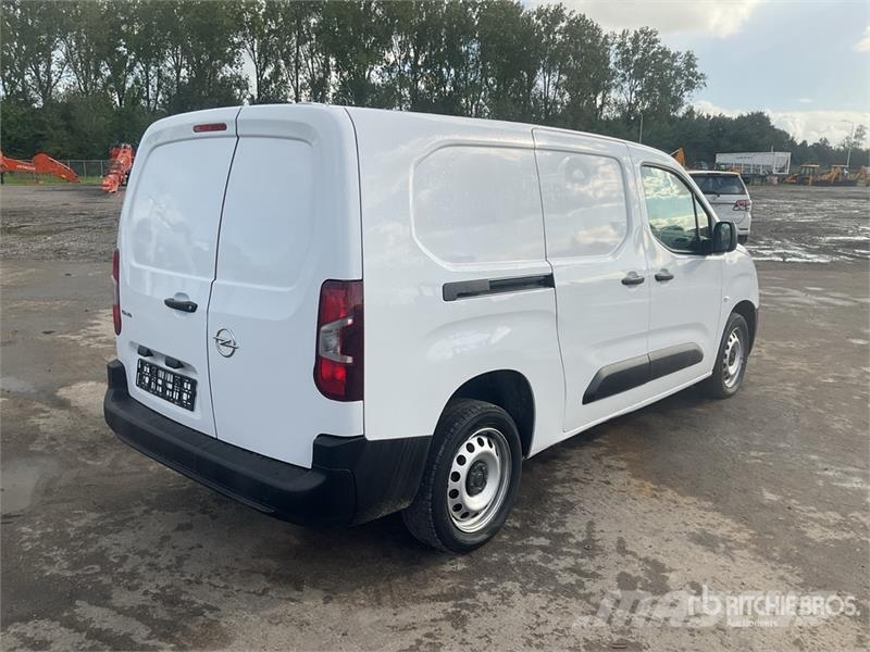 Opel Combo Cargo Van Preču pārvadāšanas furgoni