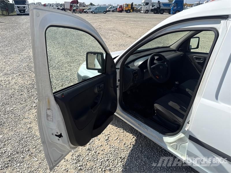 Opel Combo Cargo Van Dostavna vozila / kombiji