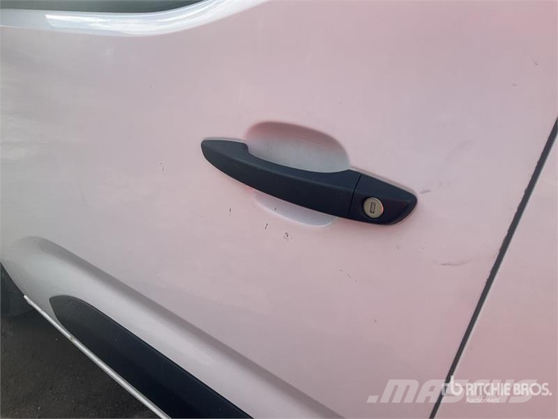 Opel Combo Cargo Van Preču pārvadāšanas furgoni