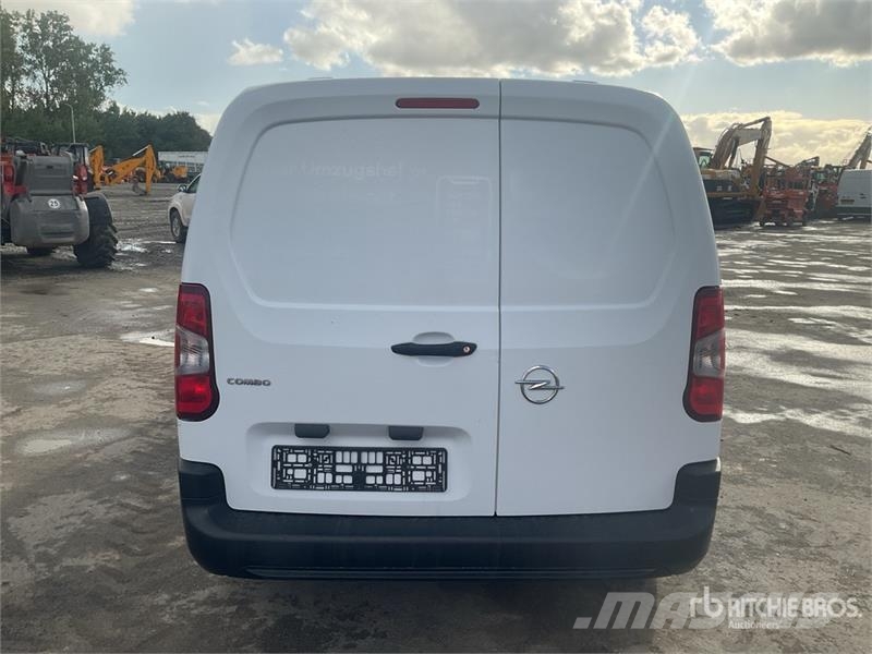 Opel Combo Cargo Van Preču pārvadāšanas furgoni