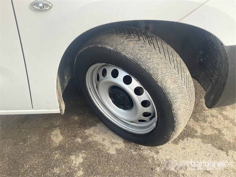 Opel Combo Cargo Van Preču pārvadāšanas furgoni
