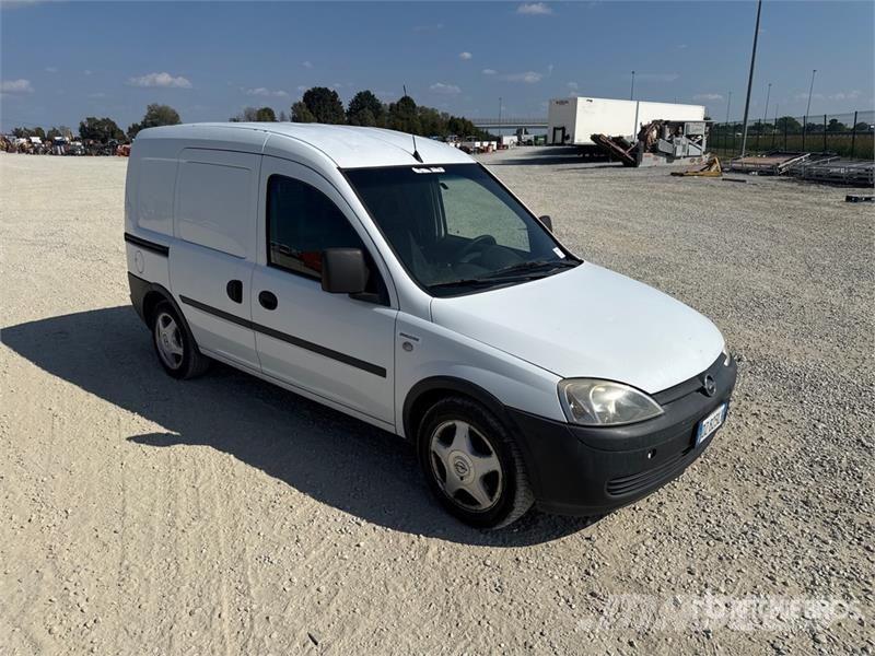 Opel Combo Cargo Van Dostavna vozila / kombiji