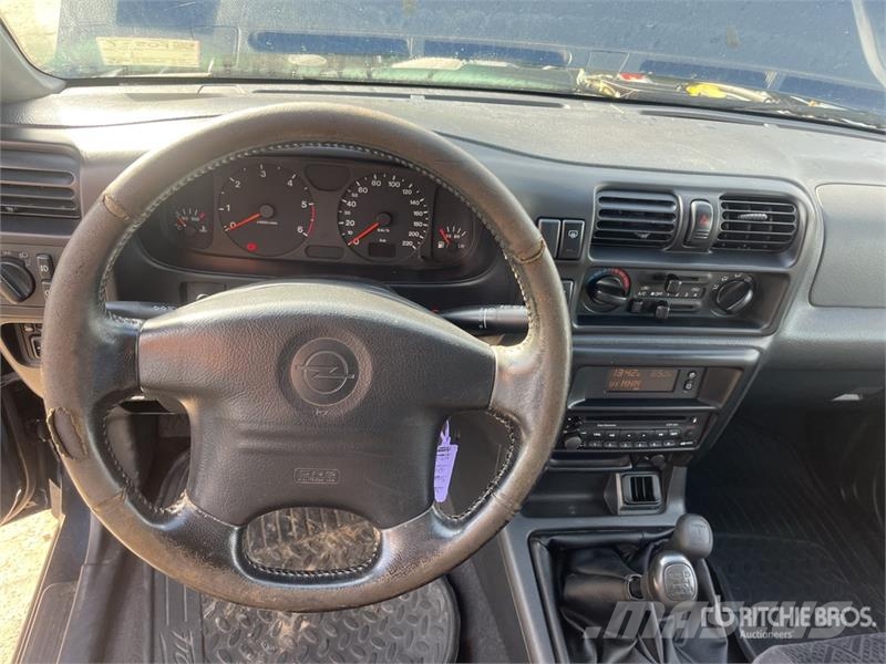 Opel Frontera 4WD DTI 16V 4X4 Edition SUV Otomobiller