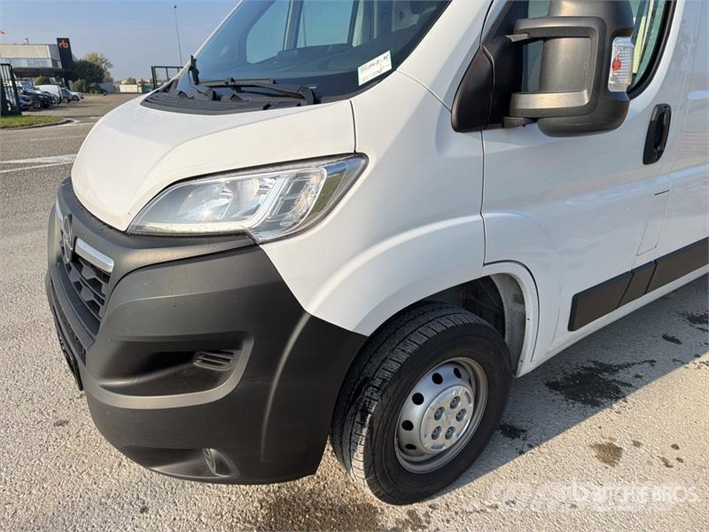 Opel Movano 2.2 103 KW KA L2H2 Cargo Van Kaubikud