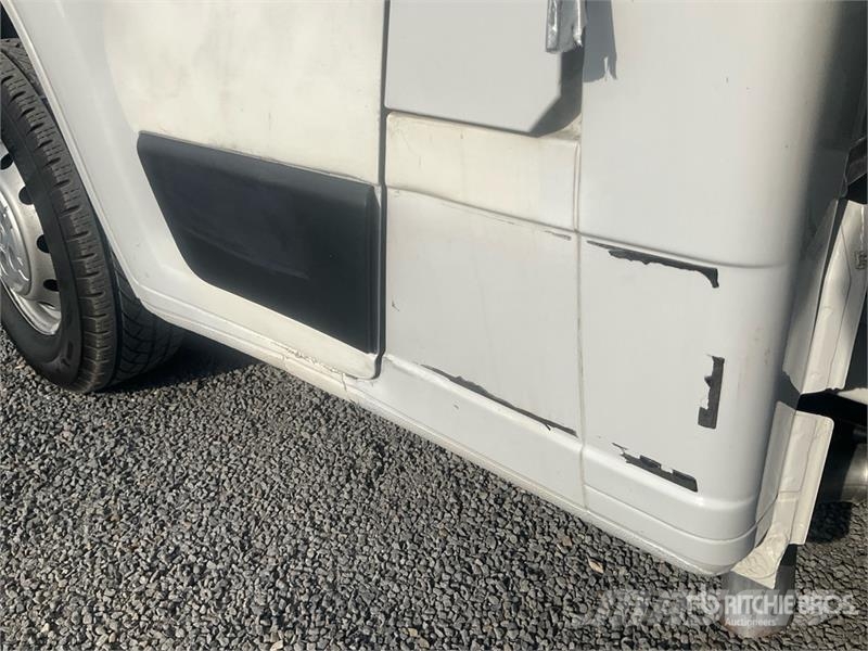 Opel Movano 2.2 103 KW KO/LBW L4 Van Truck Box body trucks