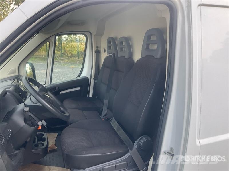 Opel Movano 2.2 103 KW KA L3H2 Cargo Van Lätta skåpbilar