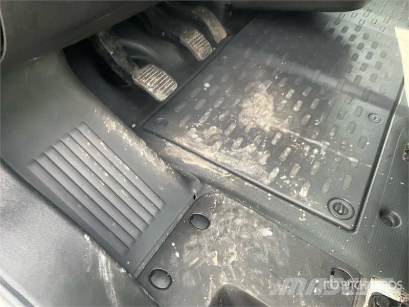 Opel Movano 2.2 103 KW KO/LBW L4 Van Truck Skriňová nadstavba