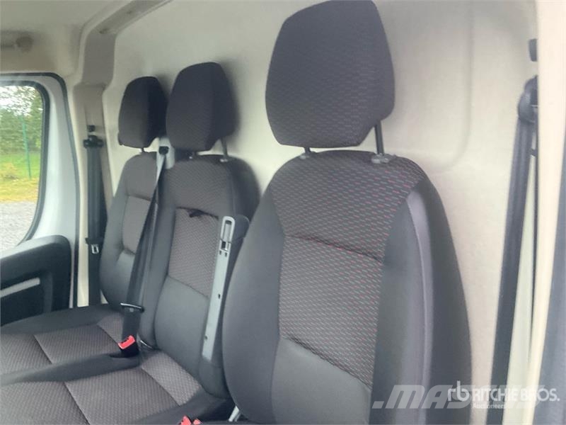 Opel Movano 2.2 103 KW KA L4H2 Cargo Van (Inoperable) Dostavna vozila / kombiji