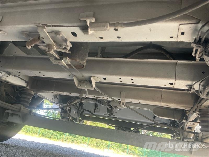 Opel Movano 2.2 103 KW DOKA tipper L3 Crew Cab Flatbed Bakwagens met gesloten opbouw