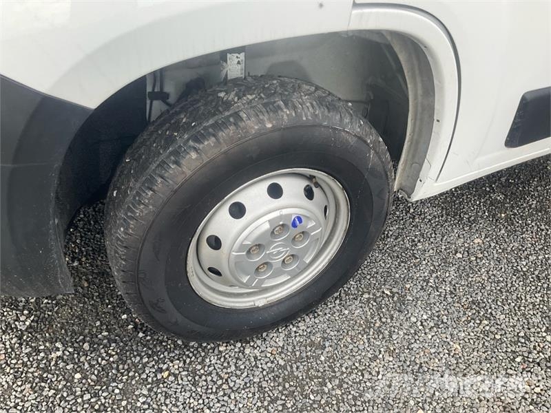 Opel Movano 2.2 103 KW KO/LBW L4 Van Truck Skriňová nadstavba