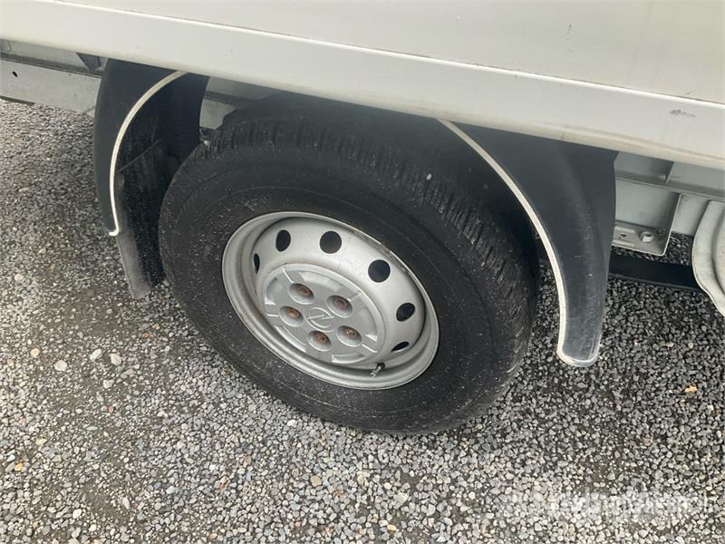Opel Movano 2.2 103 KW KO/LBW L4 Van Truck Skriňová nadstavba