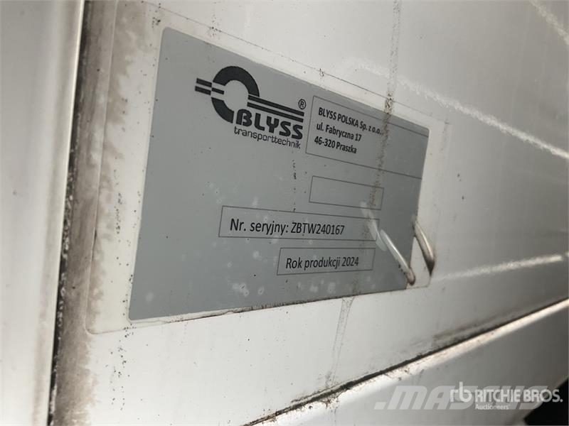 Opel Movano 2.2 103 KW KO/LBW L4 - Box body with tail l Dostavna vozila / kombiji