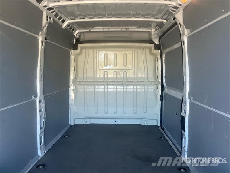 Opel Movano 2.2 103 KW KA L4H2 Cargo Van Gesloten bedrijfswagens