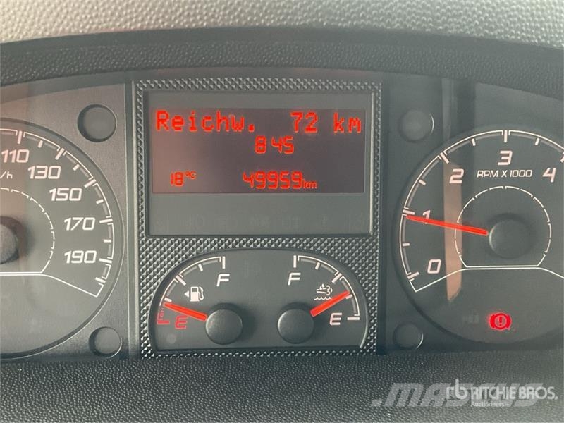 Opel Movano 2.2 103 KW KO/LBW L4 - Box body with tail l Dostavna vozila / kombiji