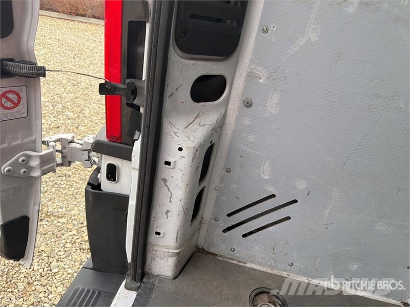 Opel Movano 2.2 103 KW KA L4H2 Cargo Van Kaubikud