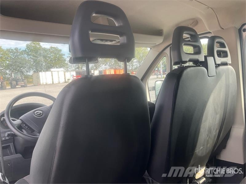 Opel Movano 2.2 103 KW DOKA PR L3 Crew Cab Curtain Side Box body trucks