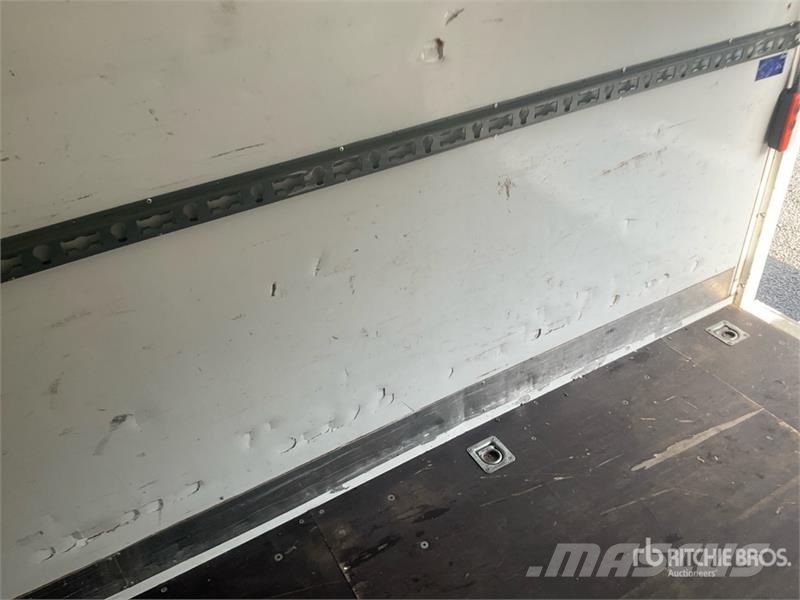 Opel Movano 2.2 103 KW KO/LBW L4 Van Truck Box body trucks