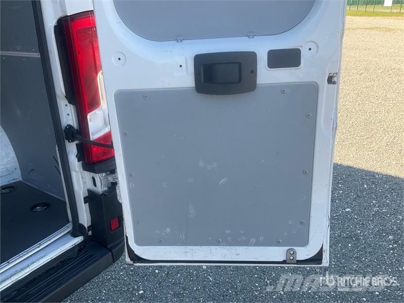 Opel Movano 2.2 103 KW KA L4H2 Cargo Van Gesloten bedrijfswagens