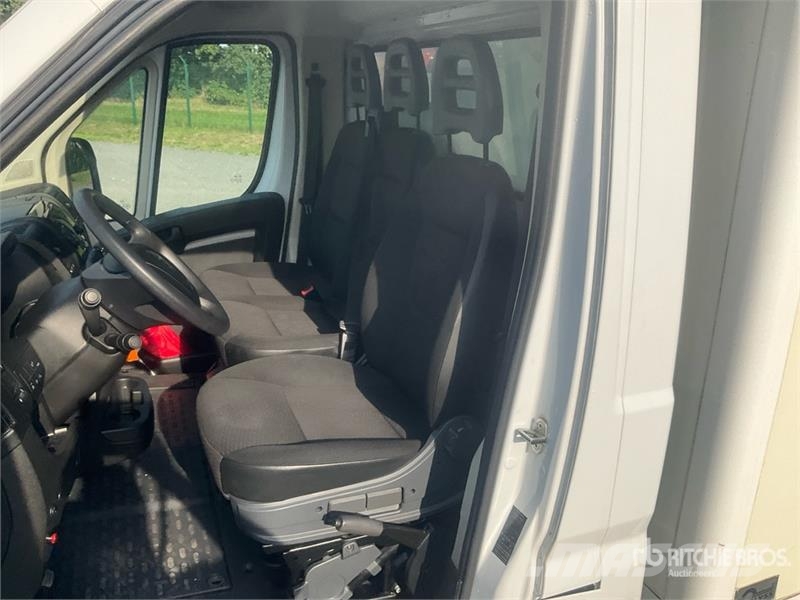 Opel Movano 2.2 103 KW KO/LBW L4 Van Truck Box body trucks