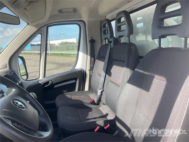 Opel Movano 2.2 103 KW PR PL L4 Cargo Van Panel vans