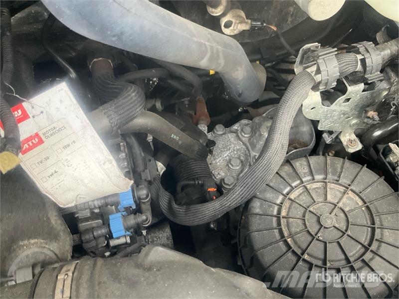 Opel Movano 2.2 103 KW KO/LBW L4 Cargo Van (Inoperable) Preču pārvadāšanas furgoni