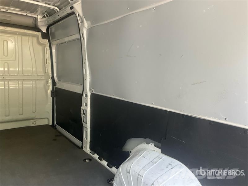 Opel Movano 2.2 103 KW KA L4H2 Cargo Van Gesloten bedrijfswagens