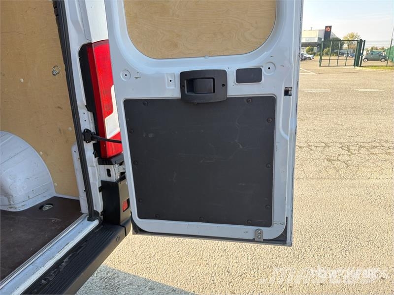 Opel Movano 2.2 103 KW KA L2H2 Cargo Van Kaubikud