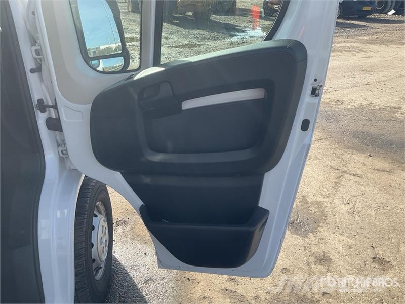 Opel Movano 2.2 103 KW PR PL L4 Cargo Van Panel vans