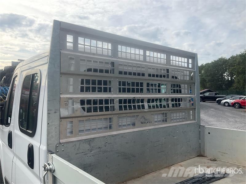 Opel Movano 2.2 103 KW DOKA tipper L3 Crew Cab Flatbed  Kofferaufbau