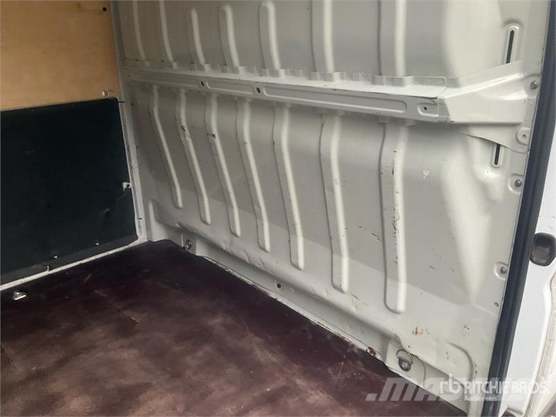 Opel Movano 2.2 103 KW KA L4H2 Cargo Van (Inoperable) Dostavna vozila / kombiji